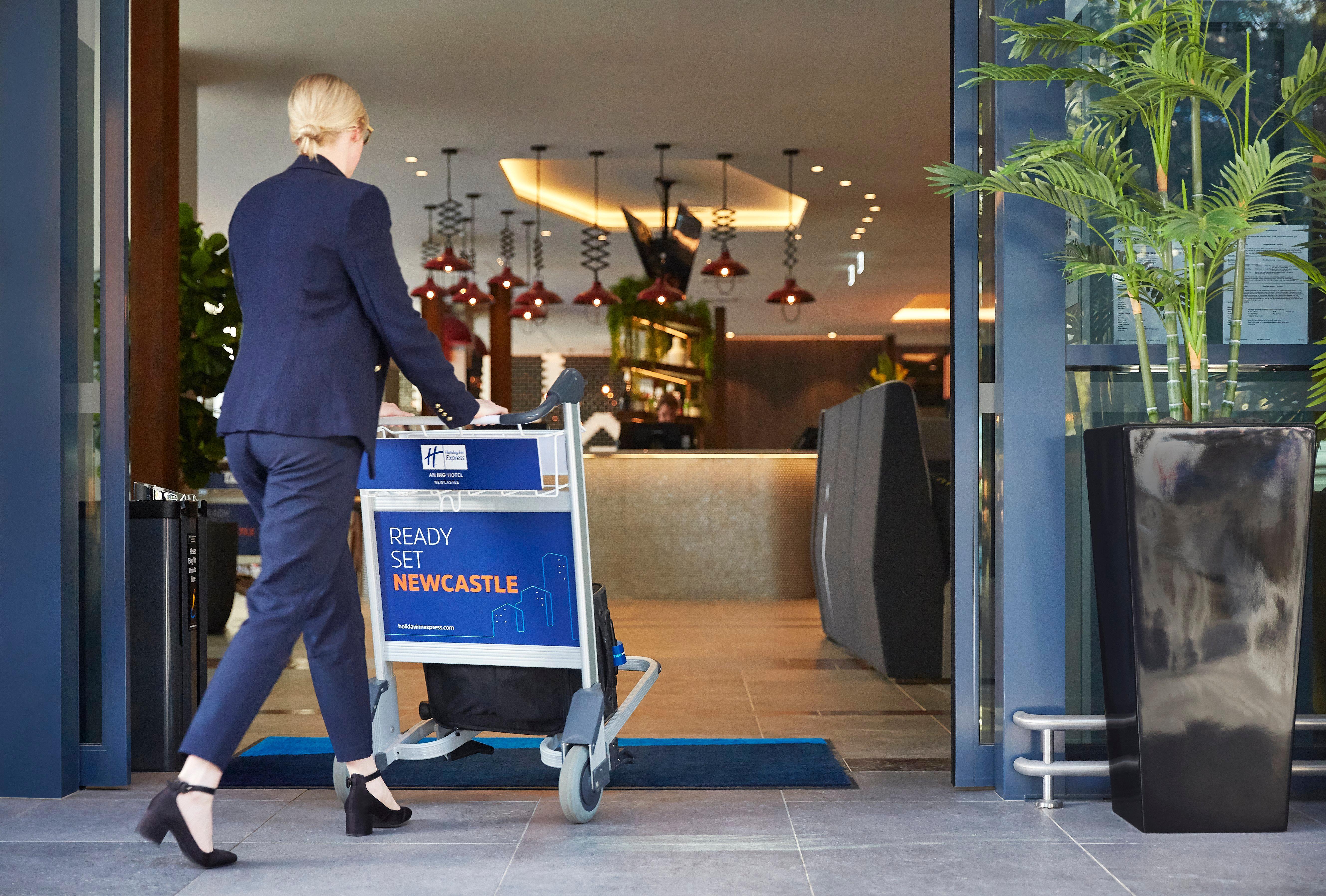 Holiday Inn Express Newcastle By Ihg Zewnętrze zdjęcie
