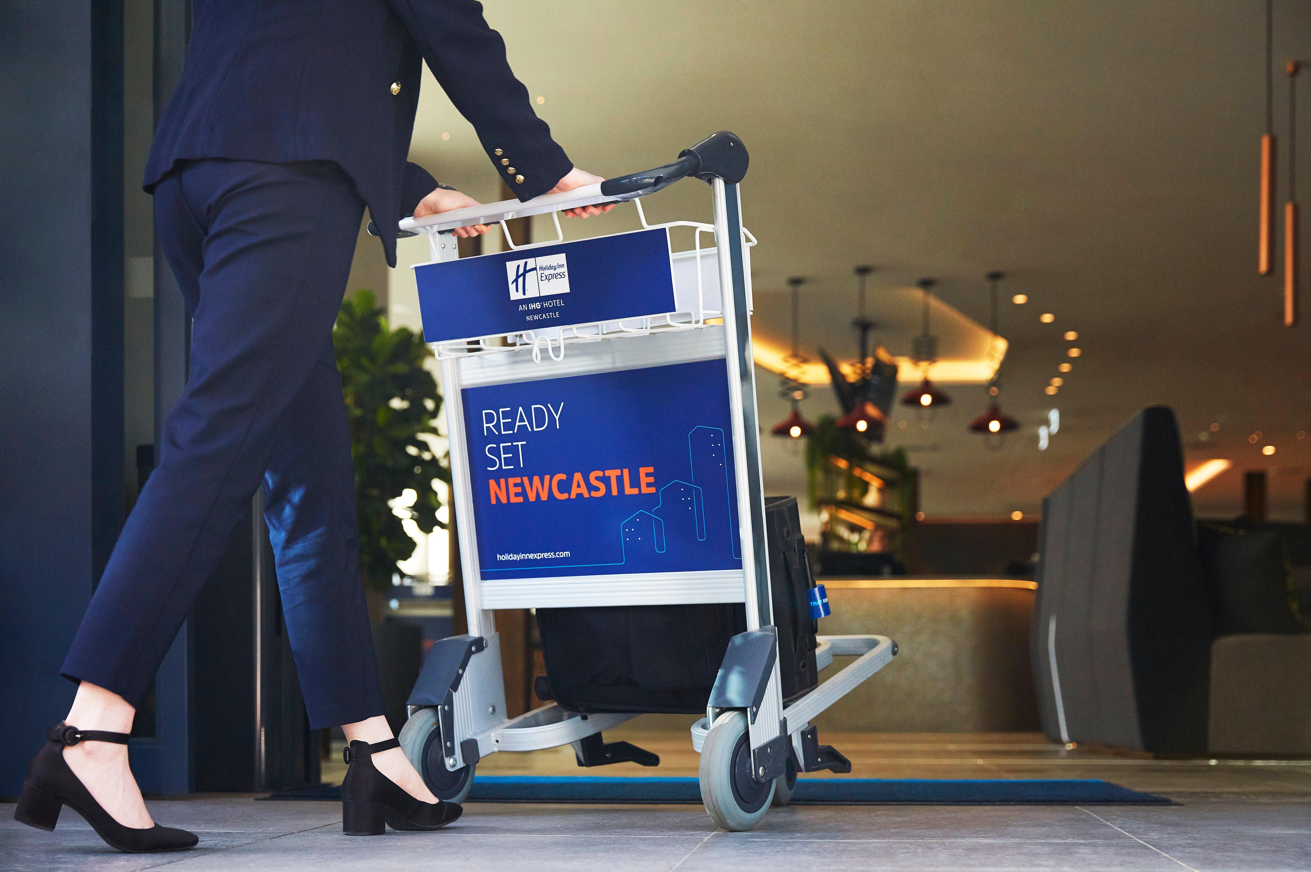 Holiday Inn Express Newcastle By Ihg Zewnętrze zdjęcie