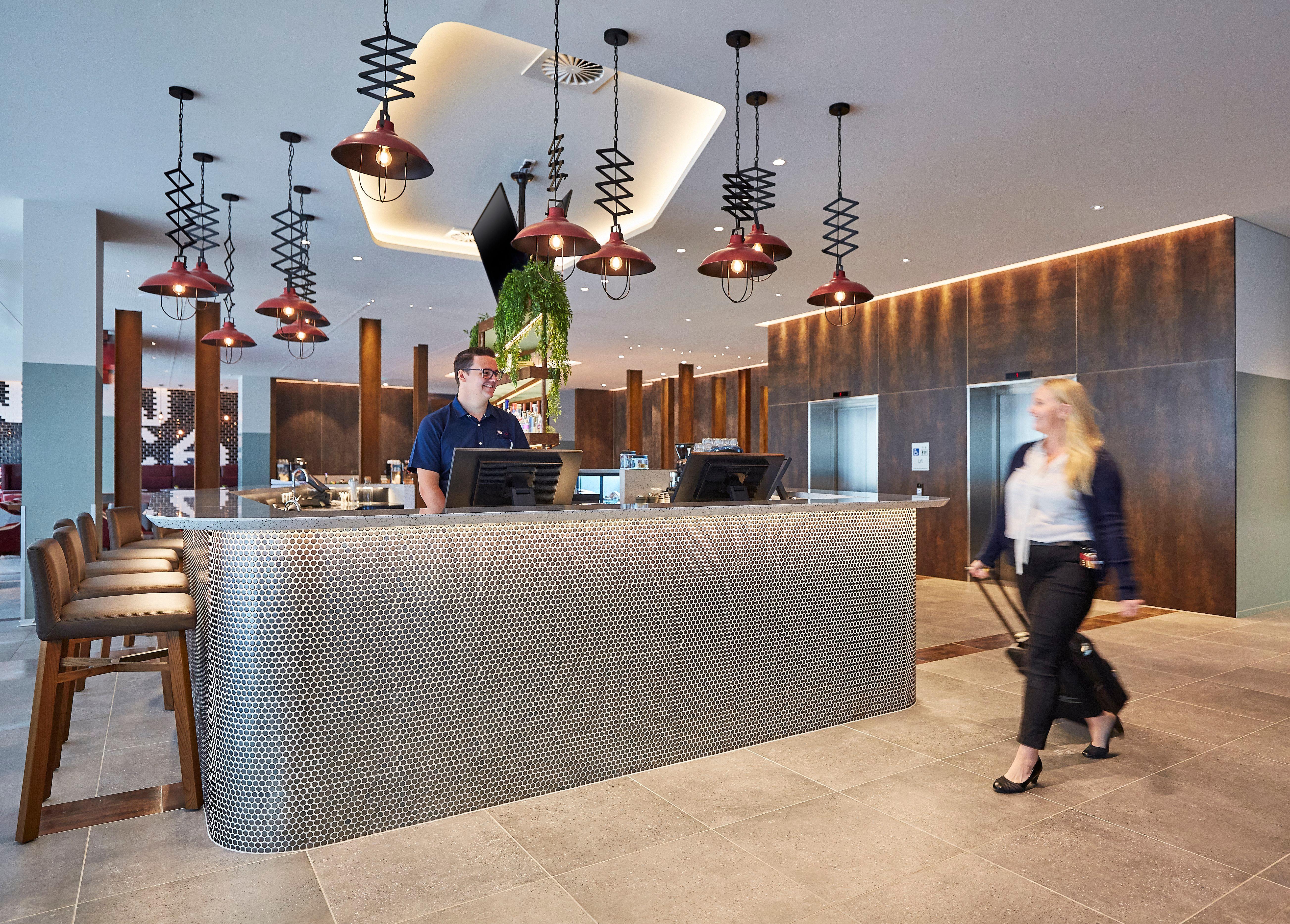 Holiday Inn Express Newcastle By Ihg Zewnętrze zdjęcie